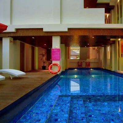 Favehotel Square 3*
