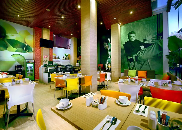 Favehotel Square 3*