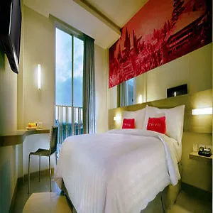 Favehotel Square 3*